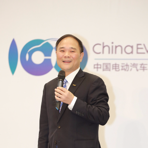 李书福：沃尔沃和Uber明年推一万辆自动驾驶汽车、吉利飞行汽车2019年美国上市