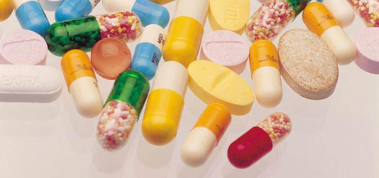 新版国家医保药品目录三月一日启用  药品平均降价五成