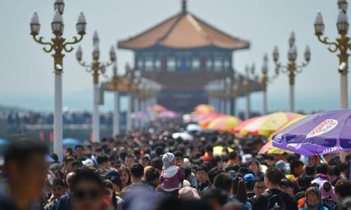 “五一”首日多地景区迎“开门红” 机票酒店预订刷新高