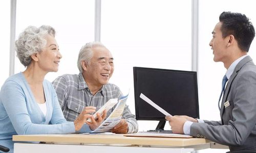 我国养老服务领域首个强制性国家标准将于明年1月1日起实施