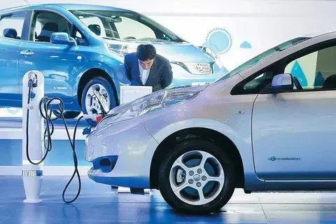 涨价忙提车难 新能源车遭遇“堵点”了吗