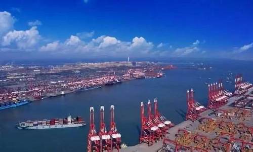 努力打造双循环重要交汇点——海南自贸港建设半年观察