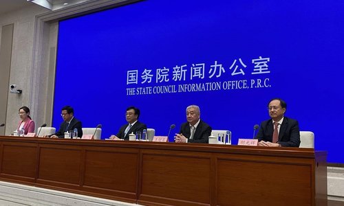 冯飞：坚决不让海南自贸港成为“避税天堂”