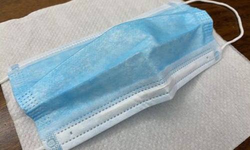辟谣|在口罩中间垫上餐巾纸可以有效阻断新冠病毒