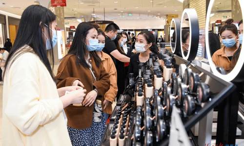 国庆假期首日离岛免税购物金额达1.71亿元