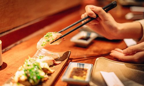 形成全社会节约粮食的合力
