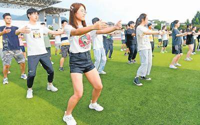 食补药补、运动健身，青年人加入养生大军