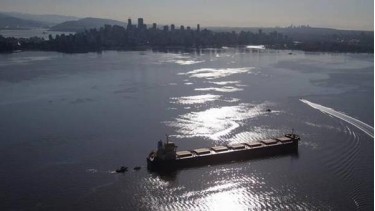 纳霍德卡港泄漏油品清理工作结束 已收集近2300升含油液体