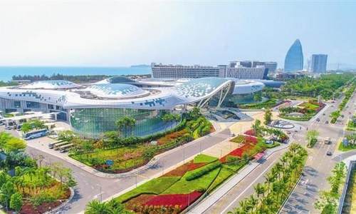 海南：打造度假购物天堂 推动产业融合发展