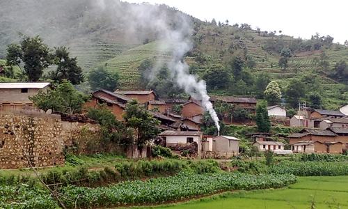 “输血”复活乡愁  “空心”古村又见炊烟袅袅