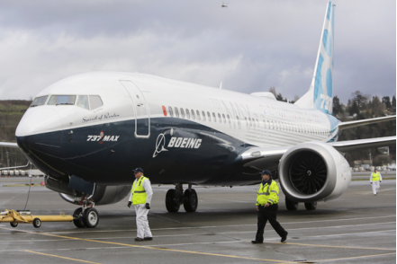 美联航获禁飞令解除后首架737 MAX