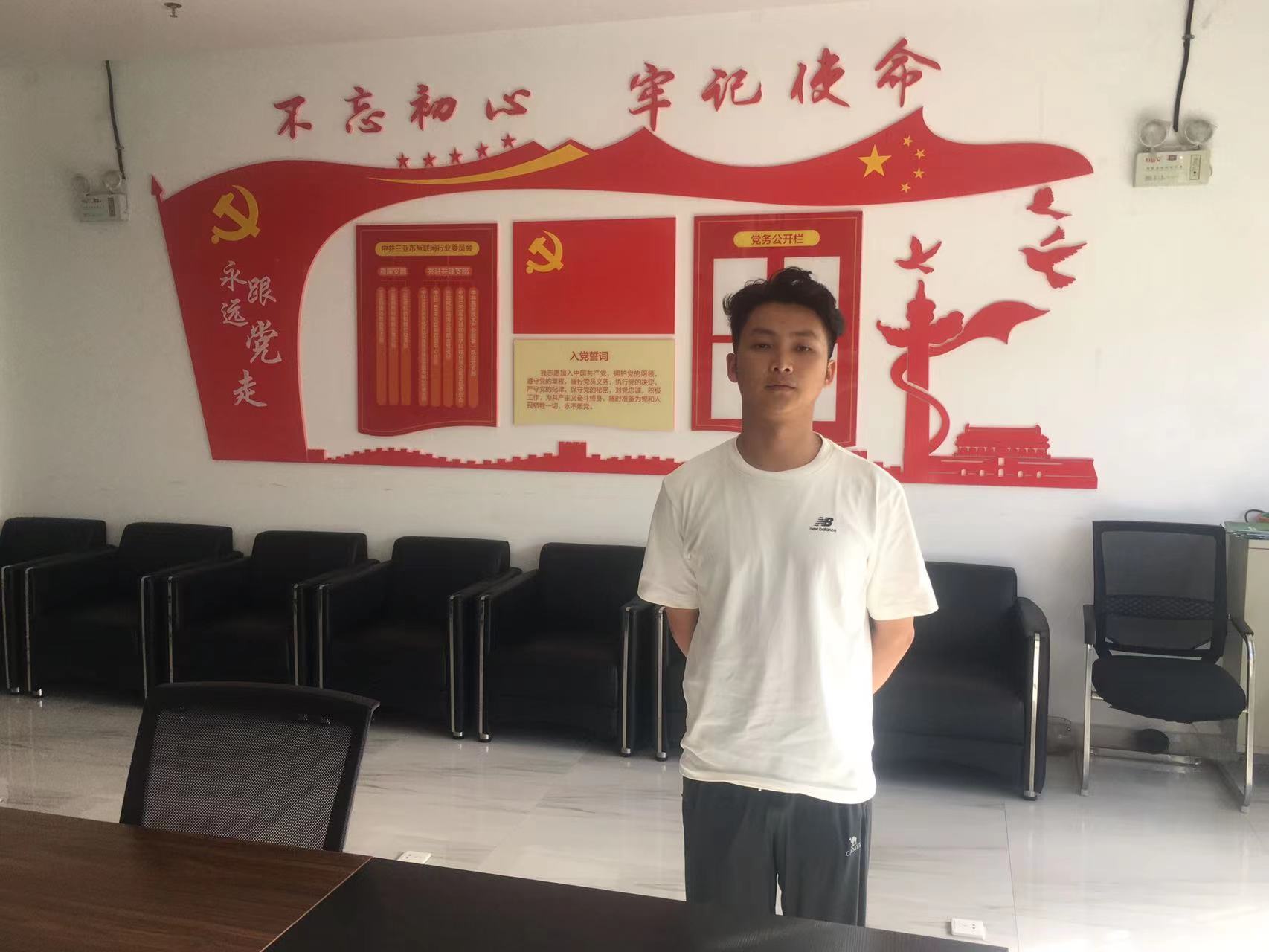 吴韫韬1.jpg