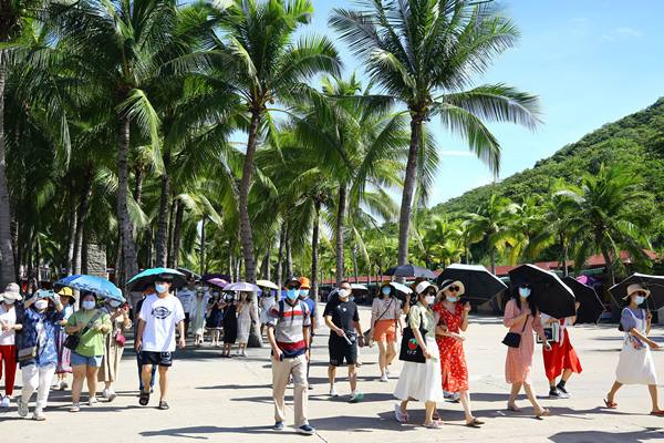海南三亚：旅游项目人气攀升 消费市场持续回暖
