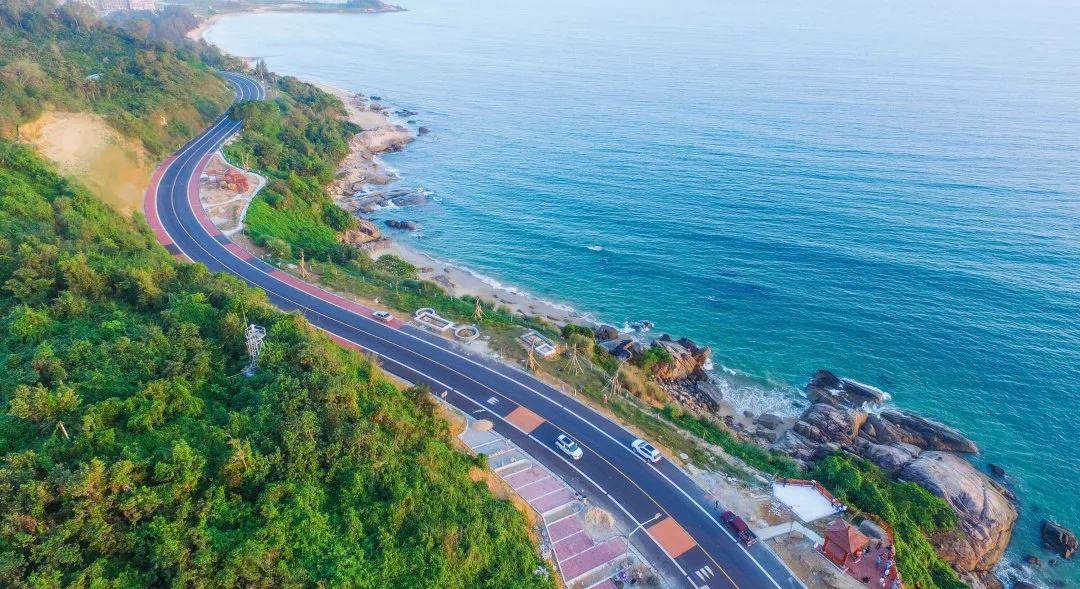 “中国最美公路”榜单发布 海南环岛公路榜上有名