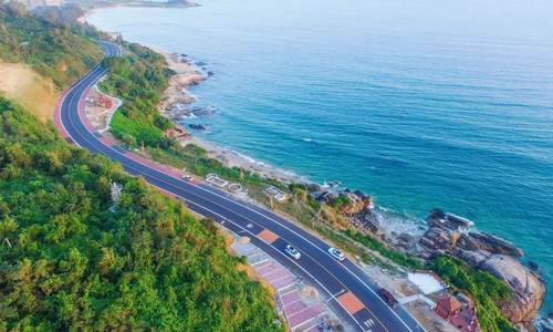 “中国最美公路”榜单发布 海南环岛公路榜上有名