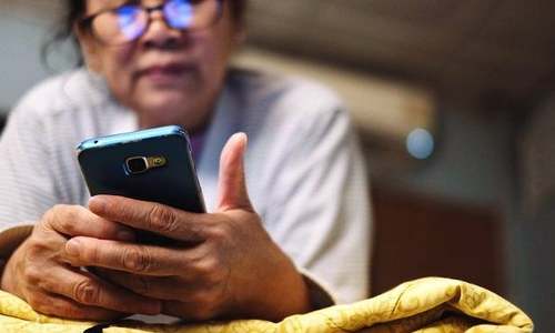 应对老龄化如何跨越代沟？平台科技如何“适老”？