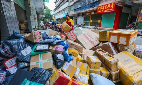 快递行业包装回收调查：如何“瘦”下去？怎样“绿”起来？