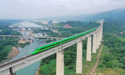 浙江开通首条自主建设运营电气化铁路