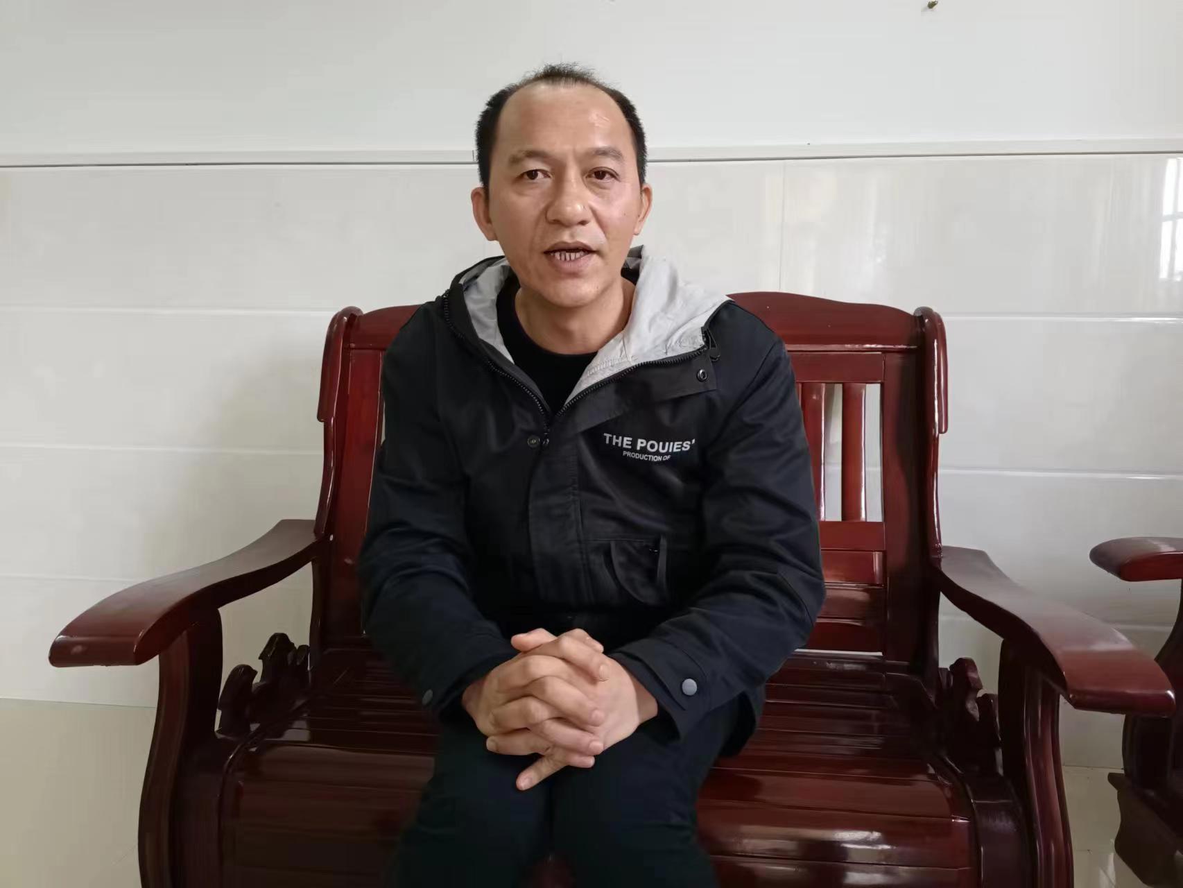 戎耀党旗之|万华善：发挥党建引领  助力乡村振兴