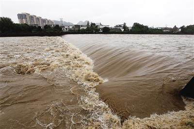 水利部：入汛以来71条河流发生超警以上洪水