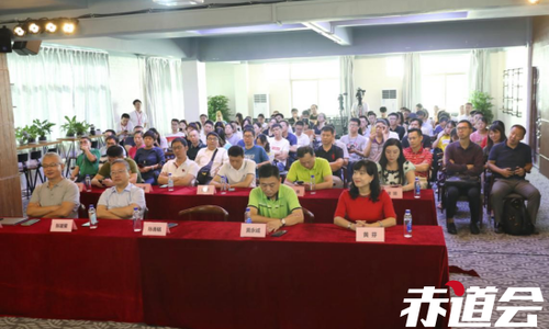 全力支持科创事业|赤道会会长陈善铭为参赛选手指点迷津