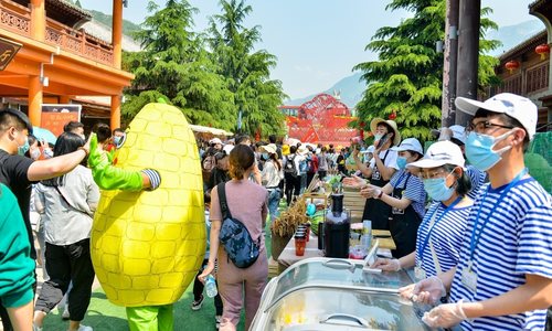 文旅市场提前“入夏” 服务消费升温