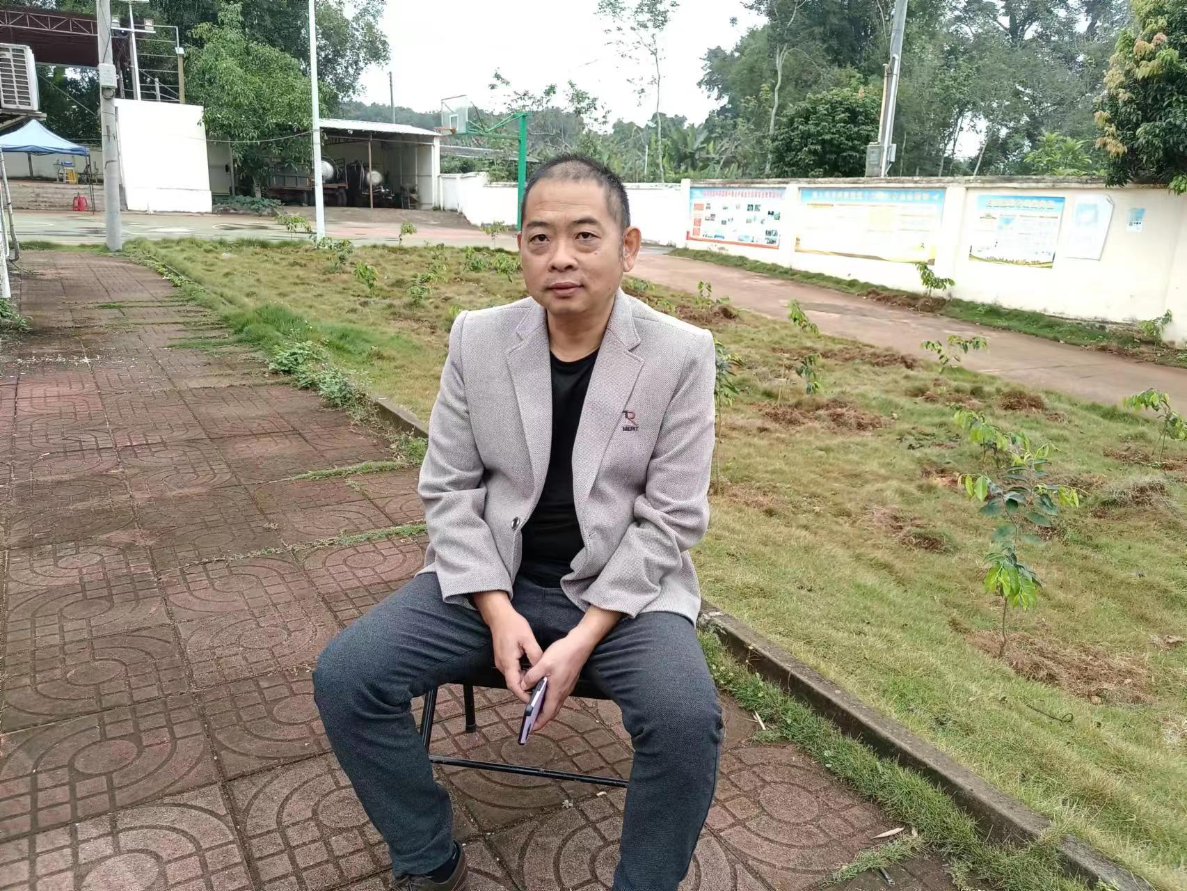 戎耀党旗之|张兵：奉献驻村第一线  开启富雄村振兴大幕
